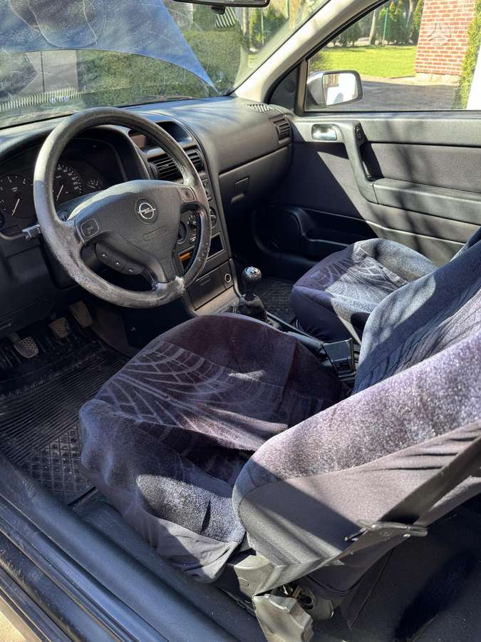 Opel Astra, 2.0 l., Хэтчбек
