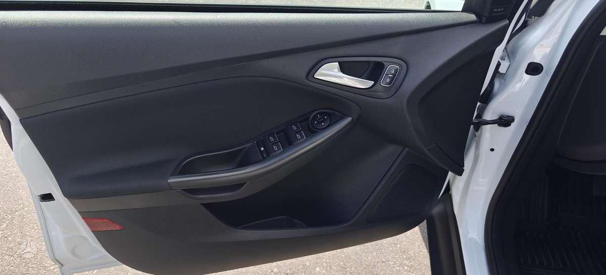 Ford Focus, 1.0 l., hatchback
