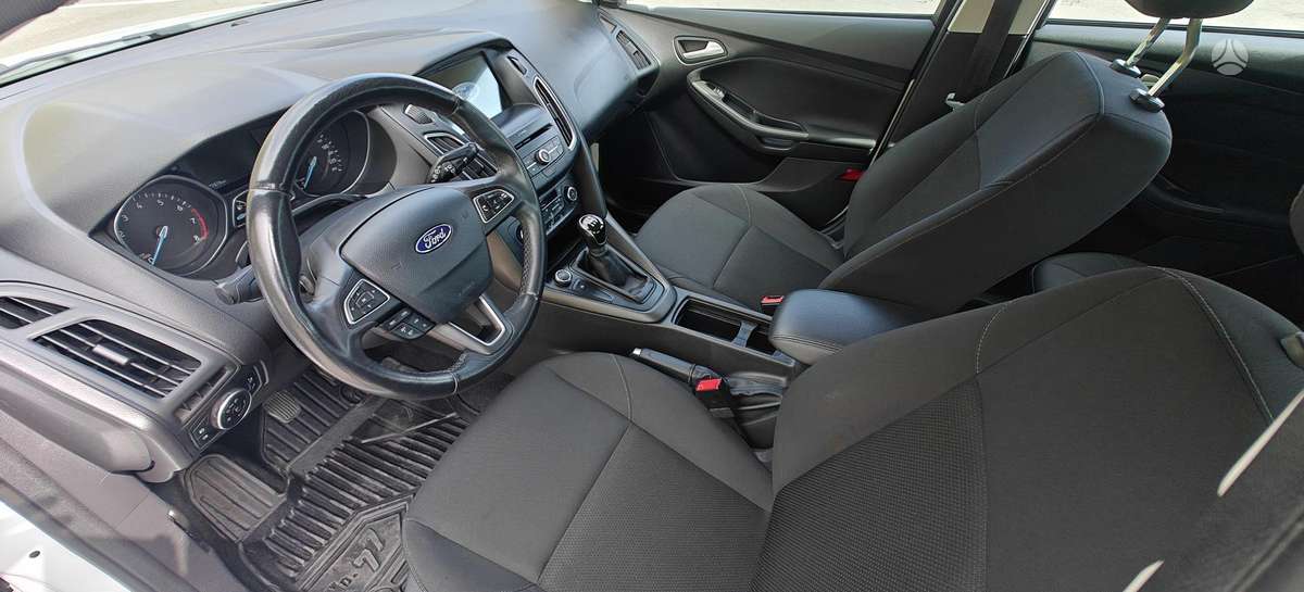 Ford Focus, 1.0 l., Хэтчбек