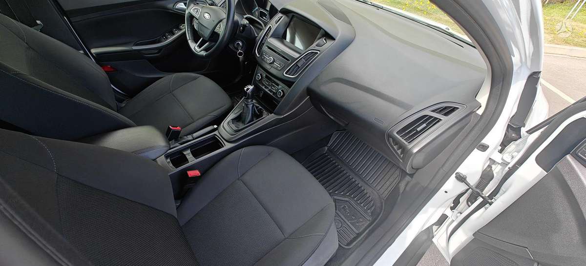 Ford Focus, 1.0 l., Хэтчбек