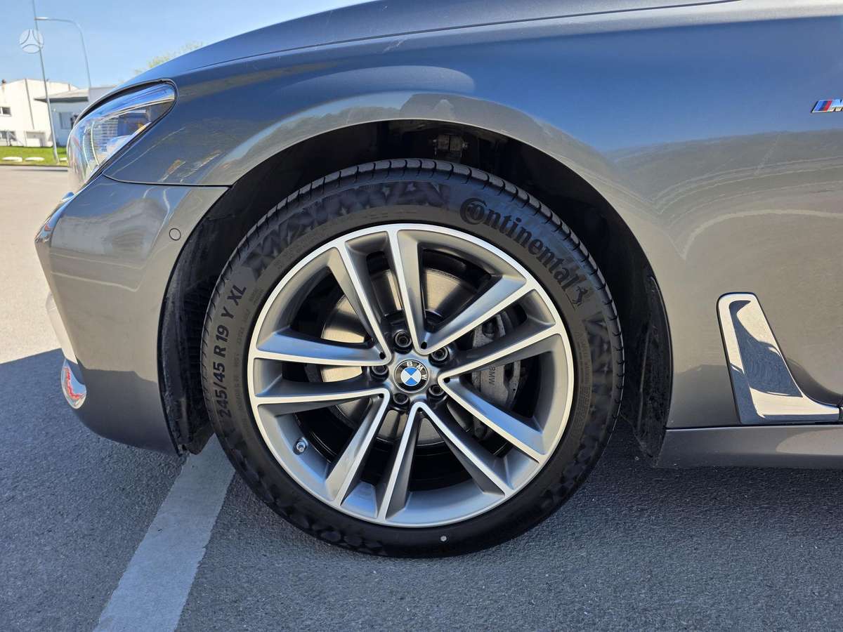 BMW 740, 3.0 l., Седан
