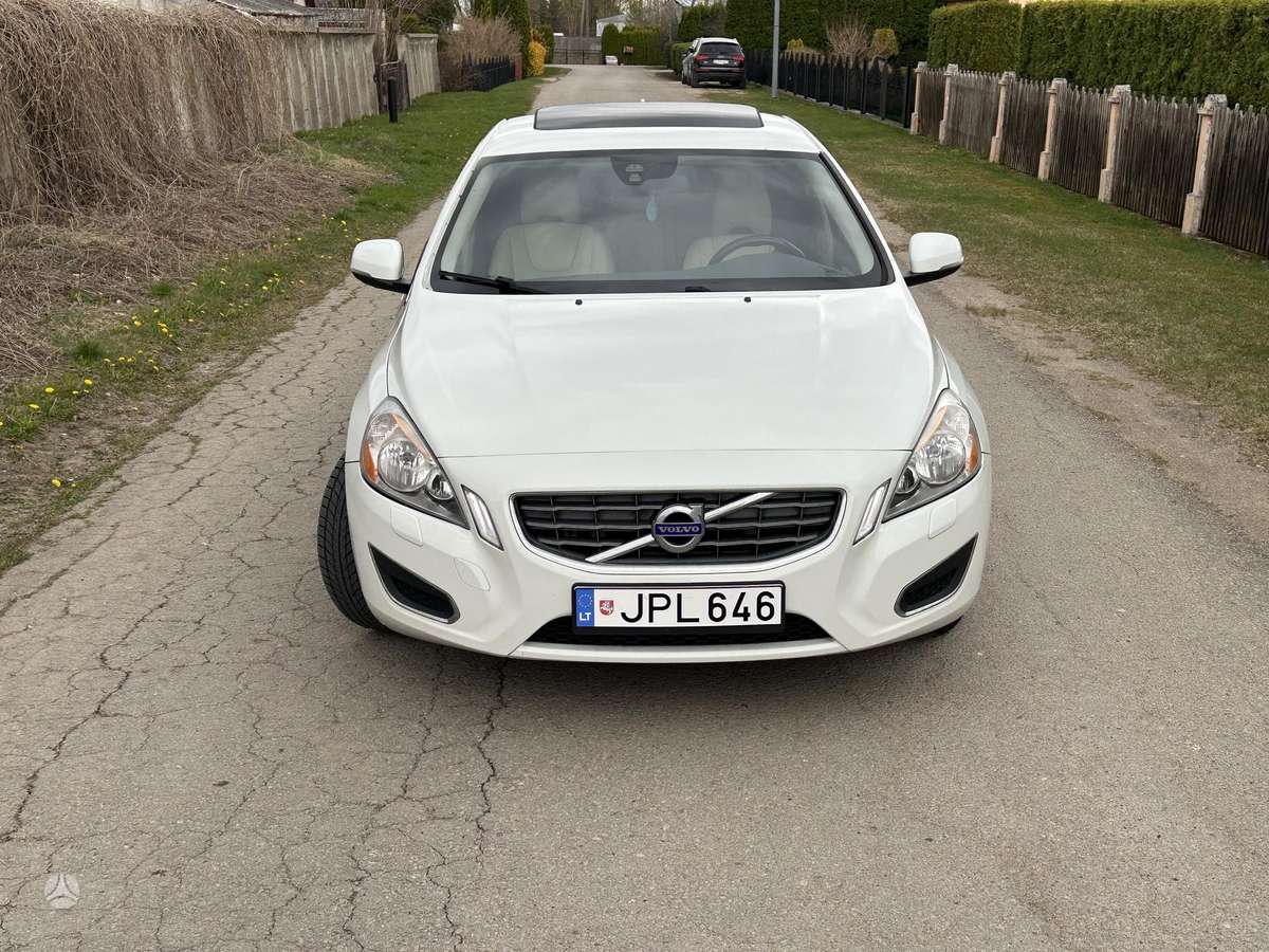Volvo S60, 2.5 l., Седан