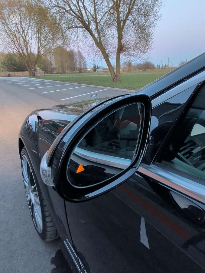 Mercedes-Benz S320, sedanas