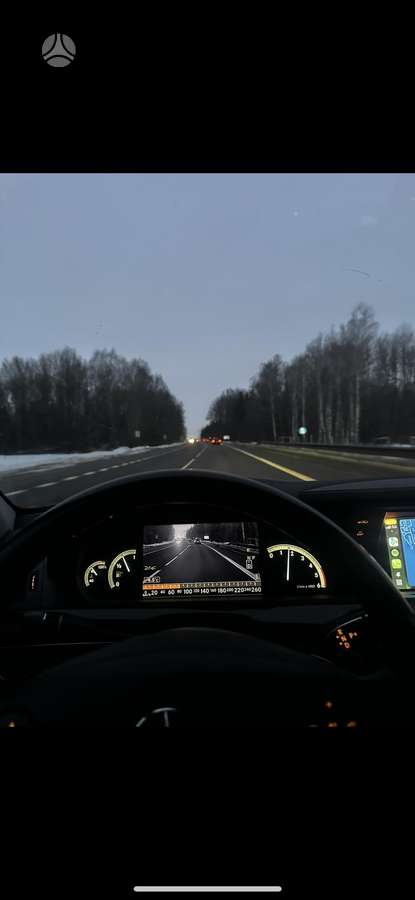 Mercedes-Benz S320, sedanas