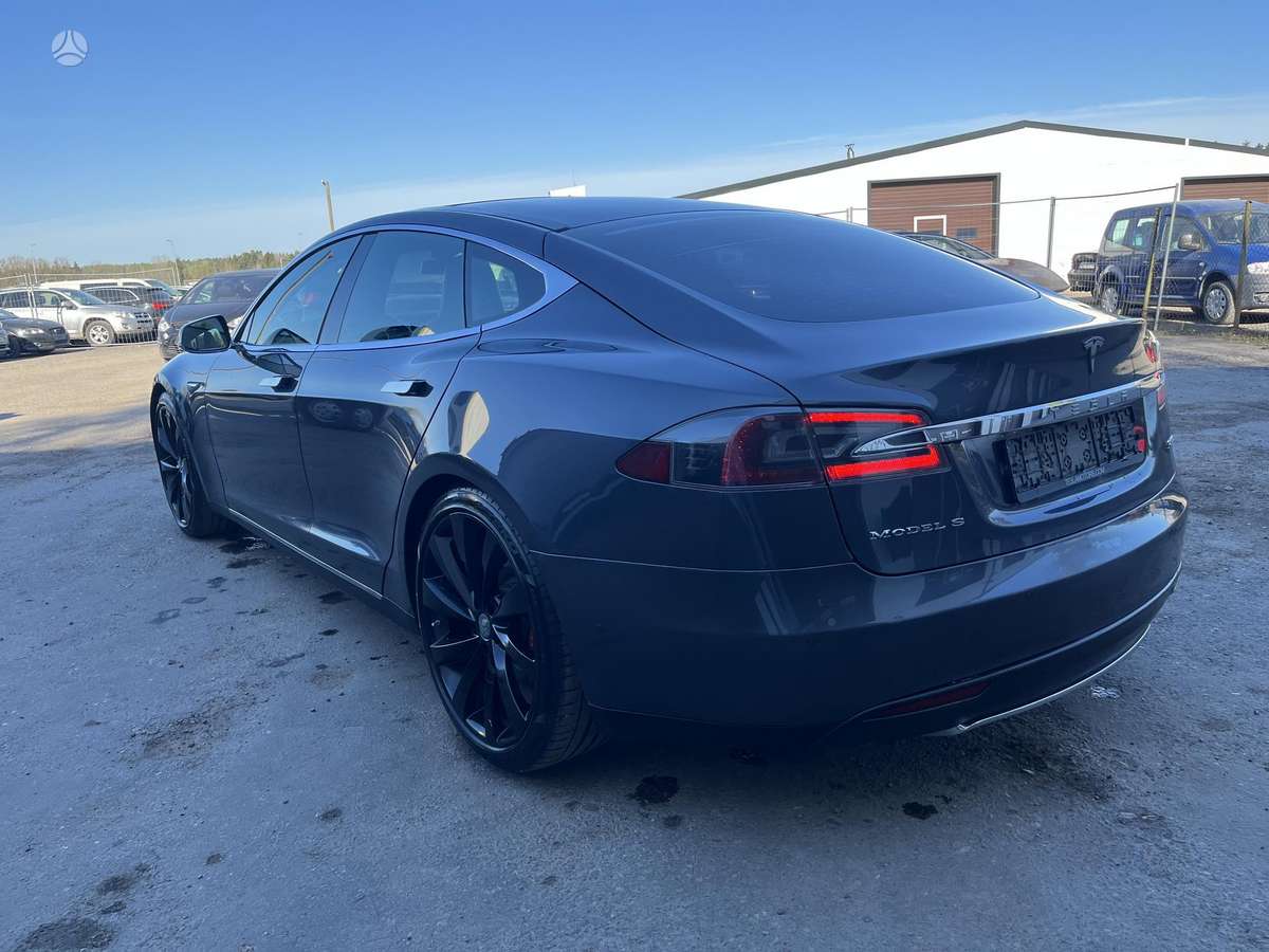 Tesla Model S, 90 kWh, hatchback