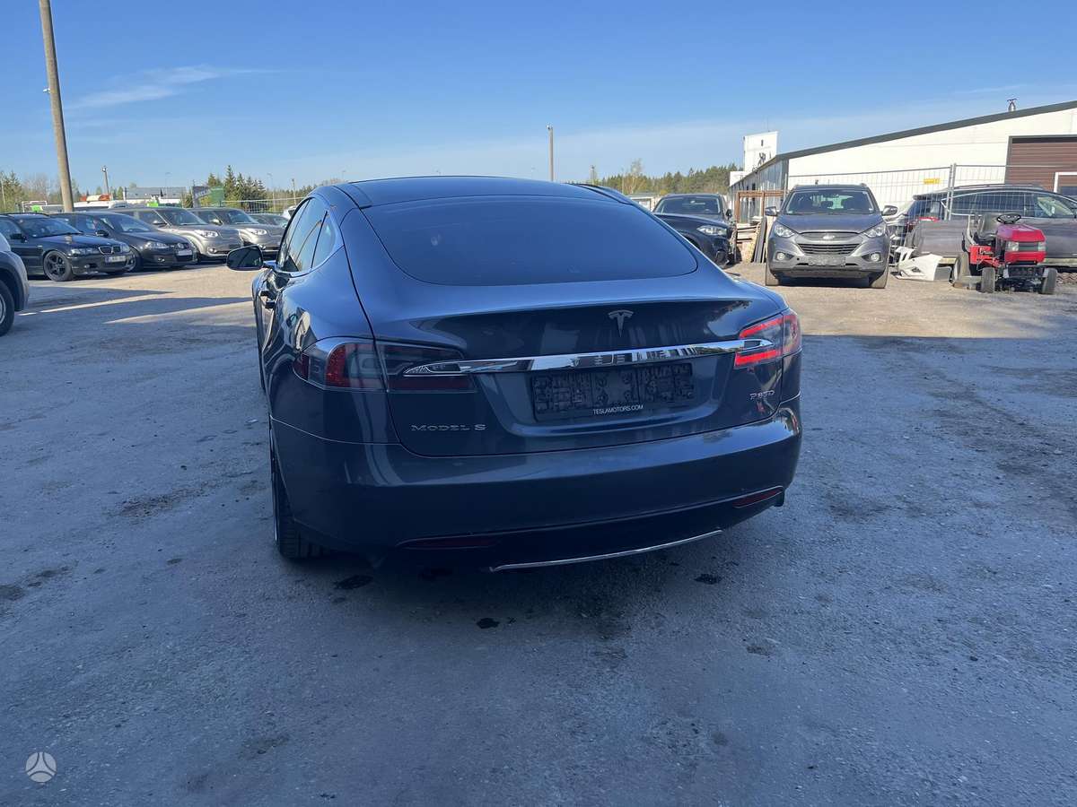 Tesla Model S, 90 kWh, hatchback