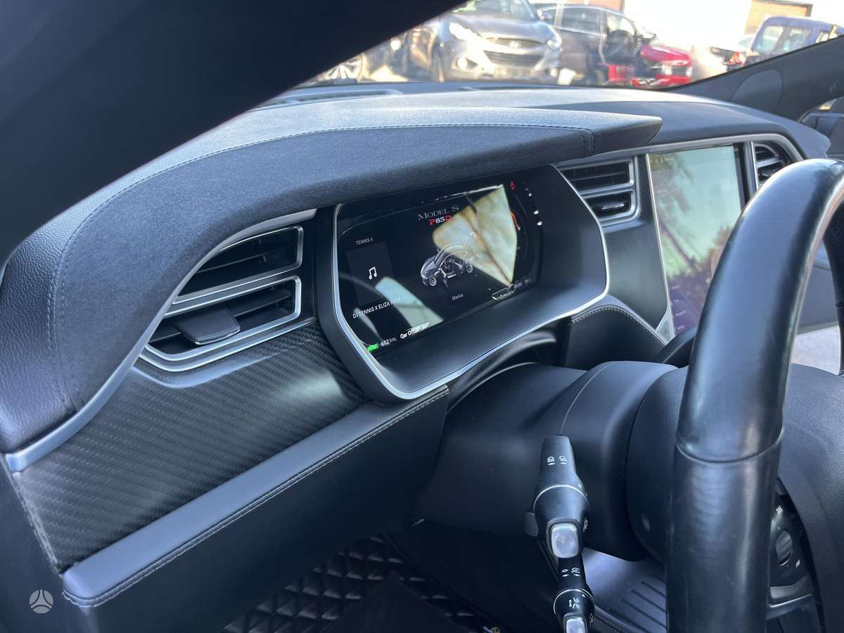 Tesla Model S, 90 kWh, hatchback