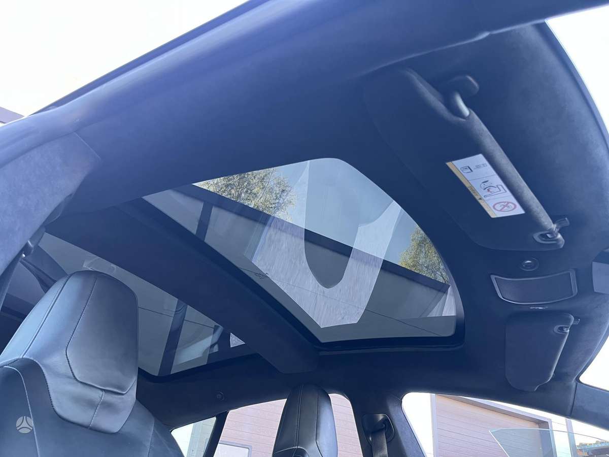 Tesla Model S, 90 kWh, hatchback