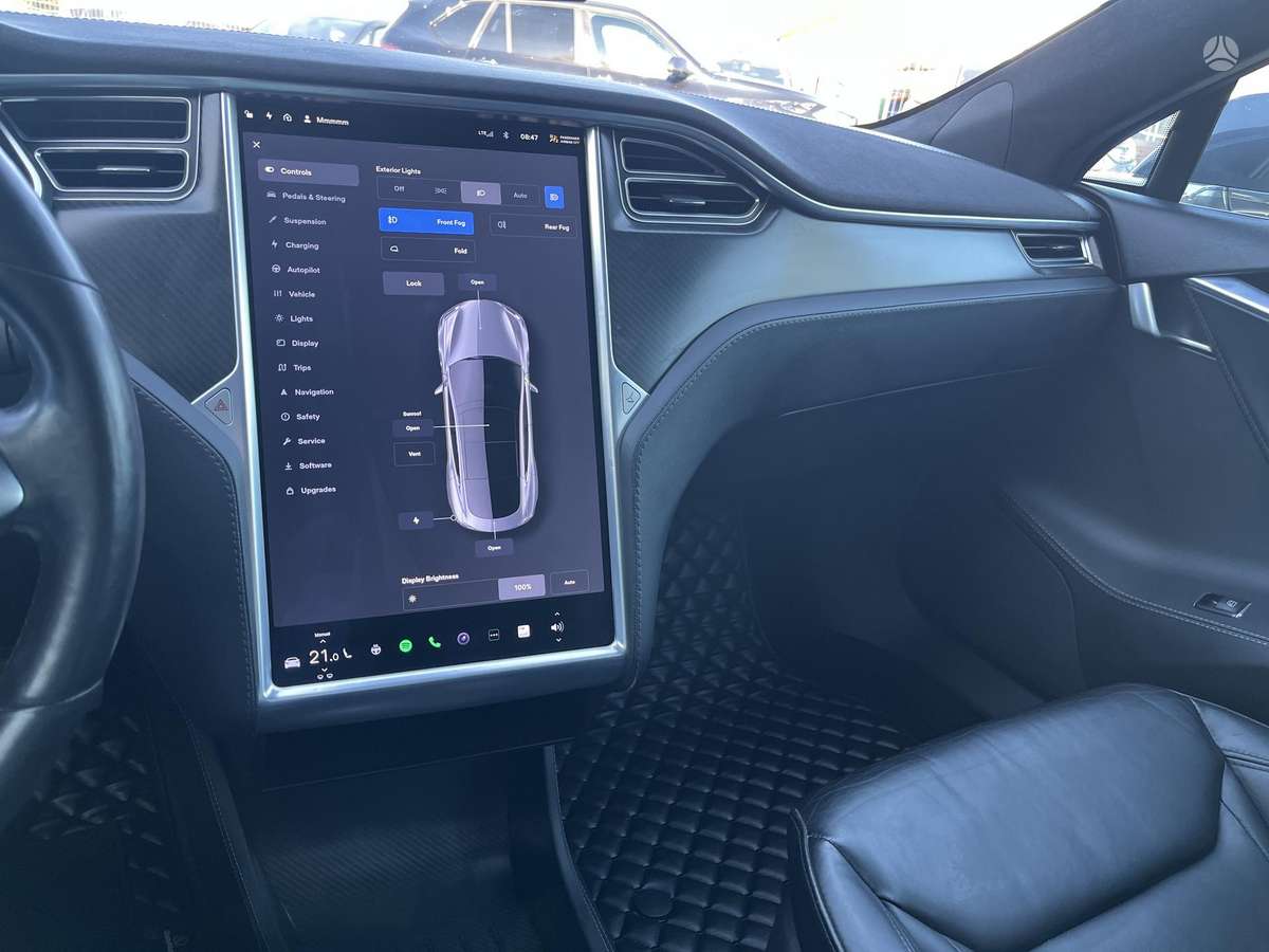 Tesla Model S, 90 kWh, hatchback