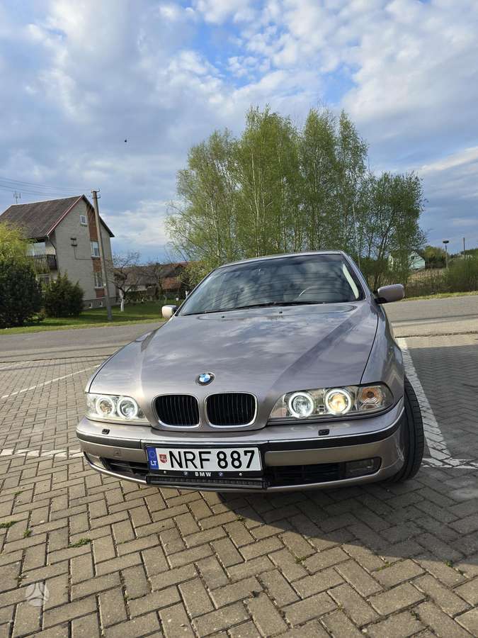 BMW 530, 2.9 l., Седан