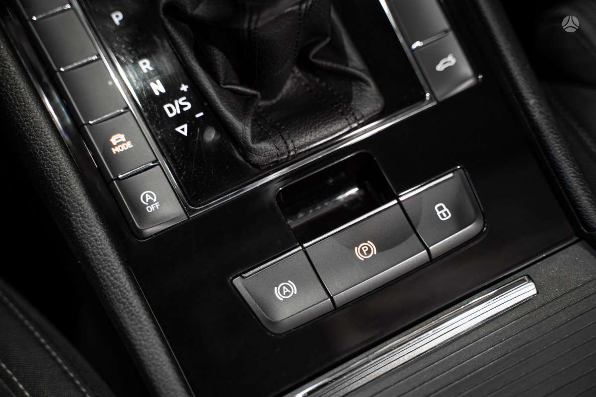 Skoda Superb, 2.0 l., hatchback