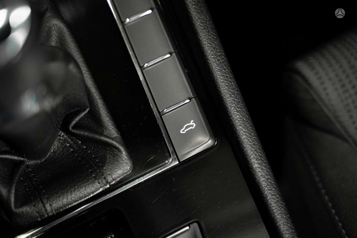 Skoda Superb, 2.0 l., Хэтчбек