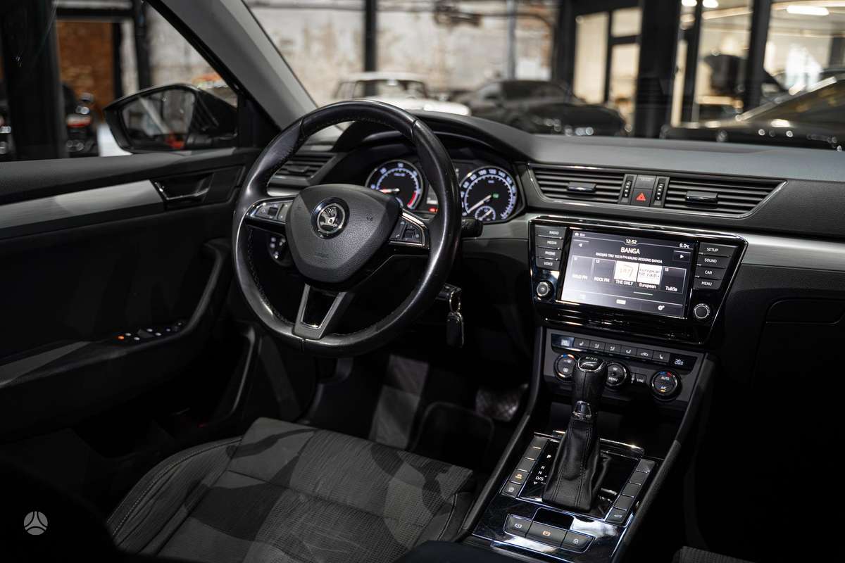 Skoda Superb, 2.0 l., hatchback