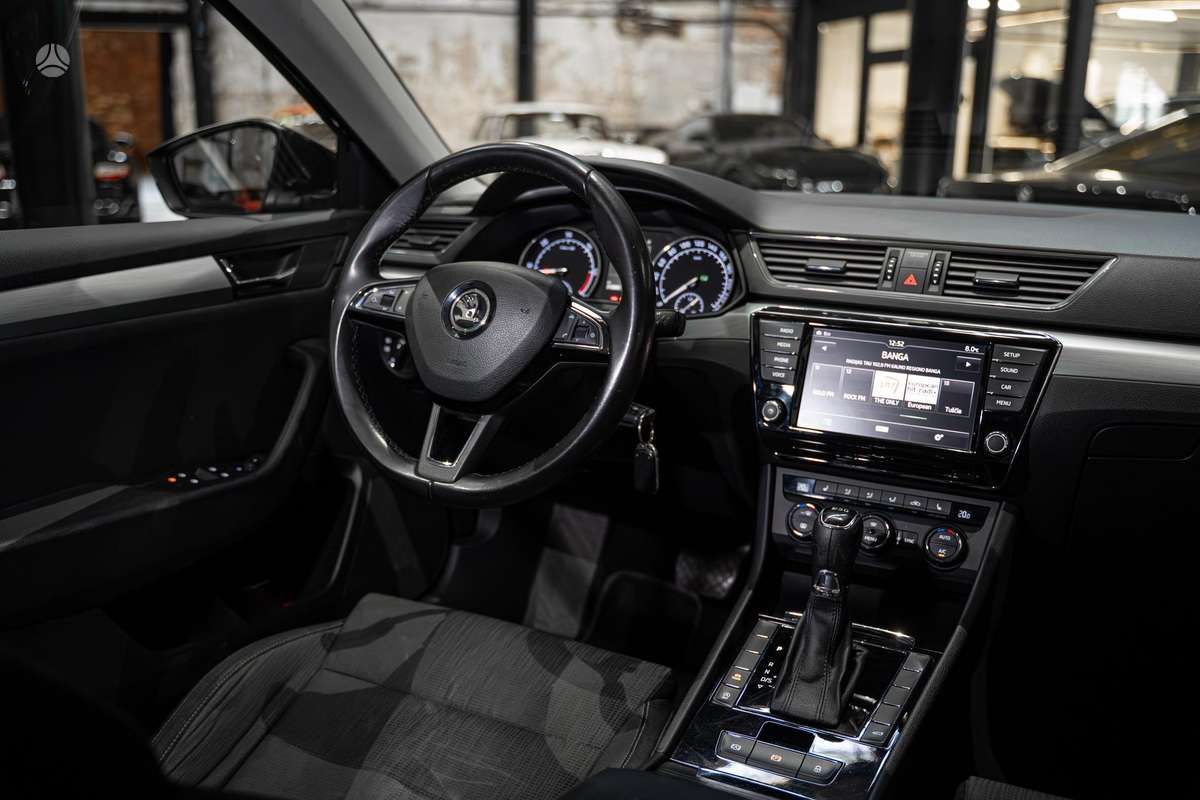 Skoda Superb, 2.0 l., Хэтчбек