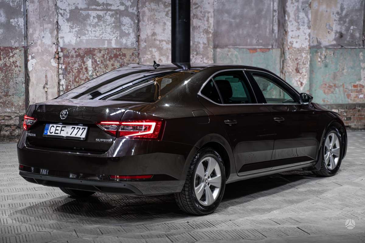 Skoda Superb, 2.0 l., hatchback