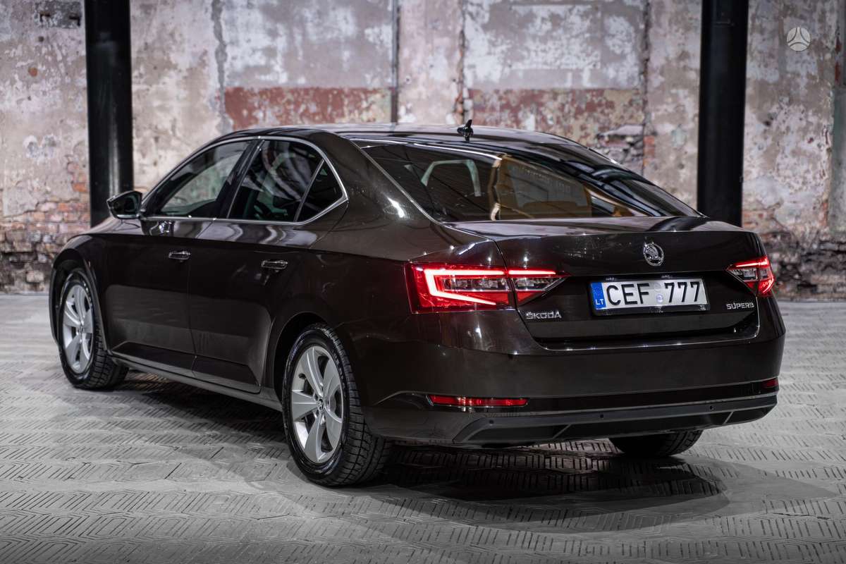Skoda Superb, 2.0 l., hatchback
