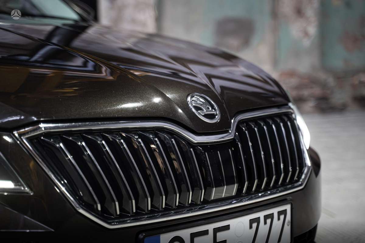 Skoda Superb, 2.0 l., Хэтчбек