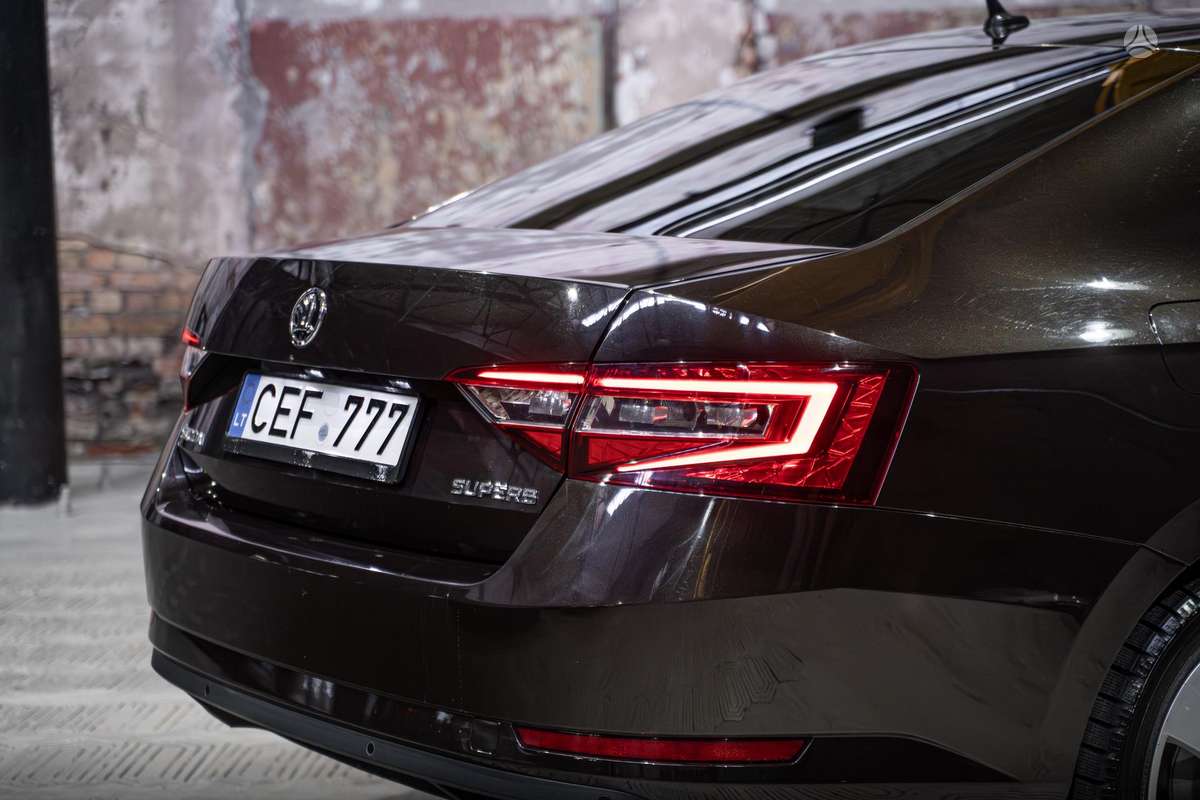 Skoda Superb, 2.0 l., Хэтчбек