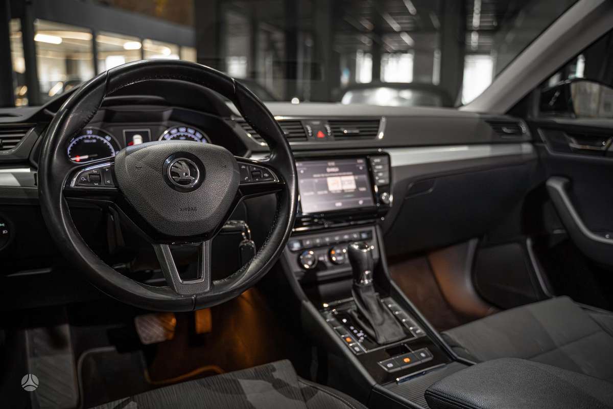 Skoda Superb, 2.0 l., Хэтчбек