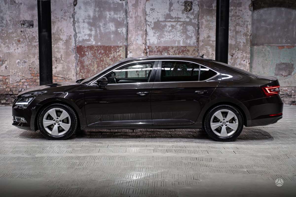 Skoda Superb, 2.0 l., Хэтчбек