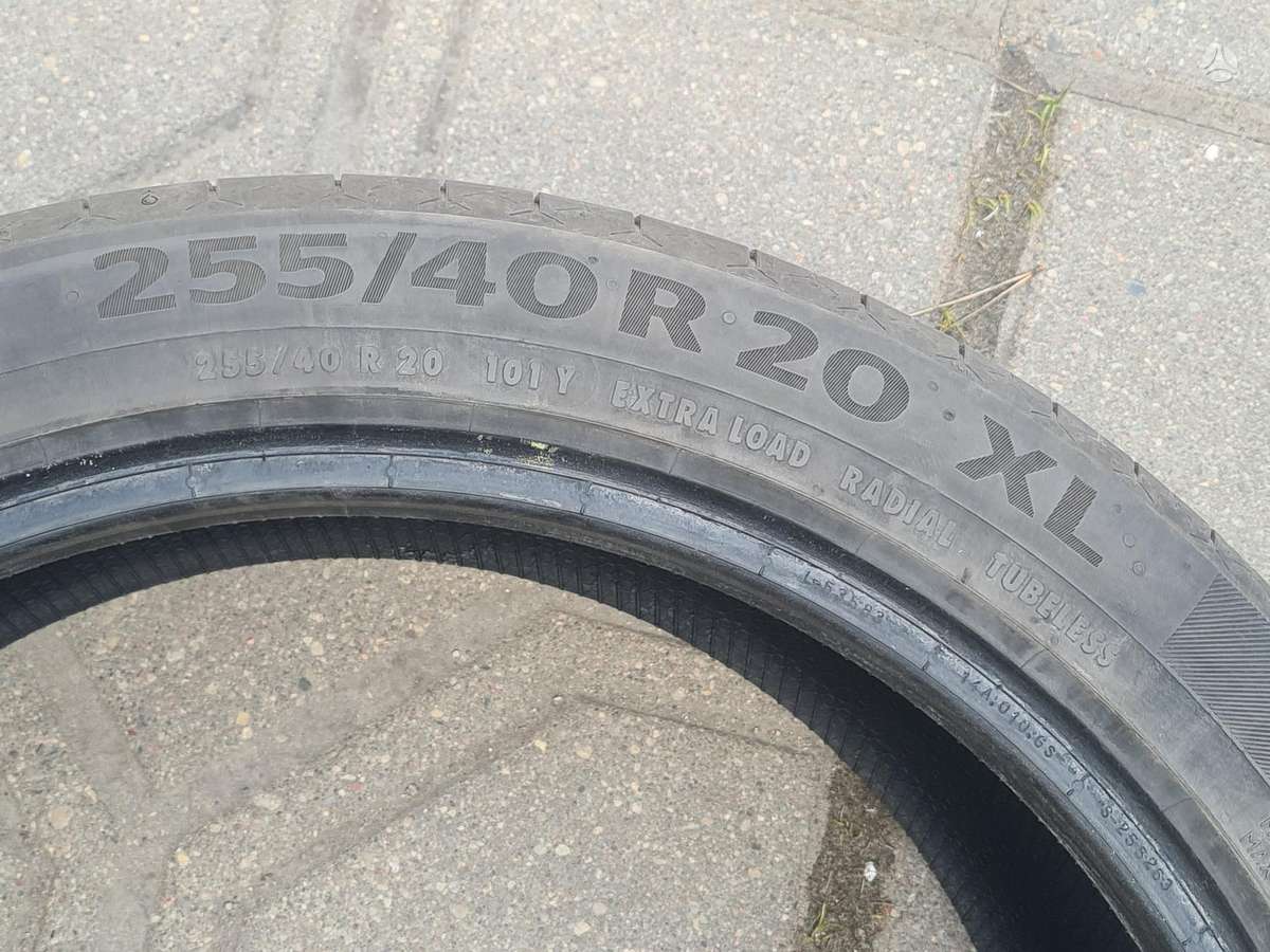 Continental, летние 255/40 R20
