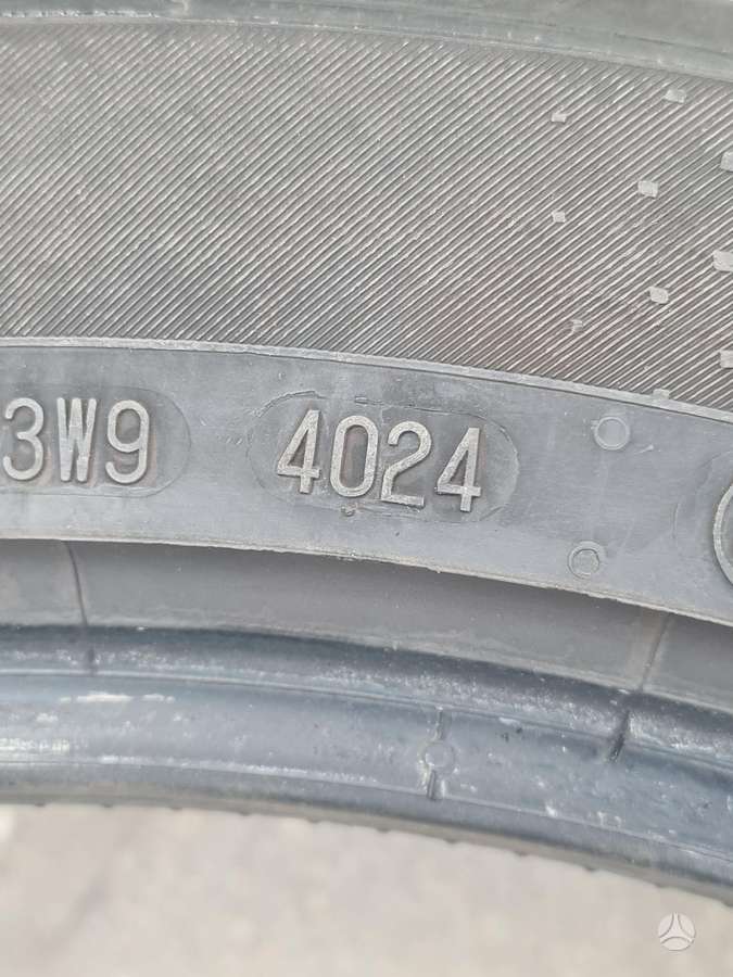 Continental, summer 255/40 R20