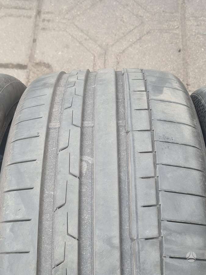 Continental, summer 255/40 R20