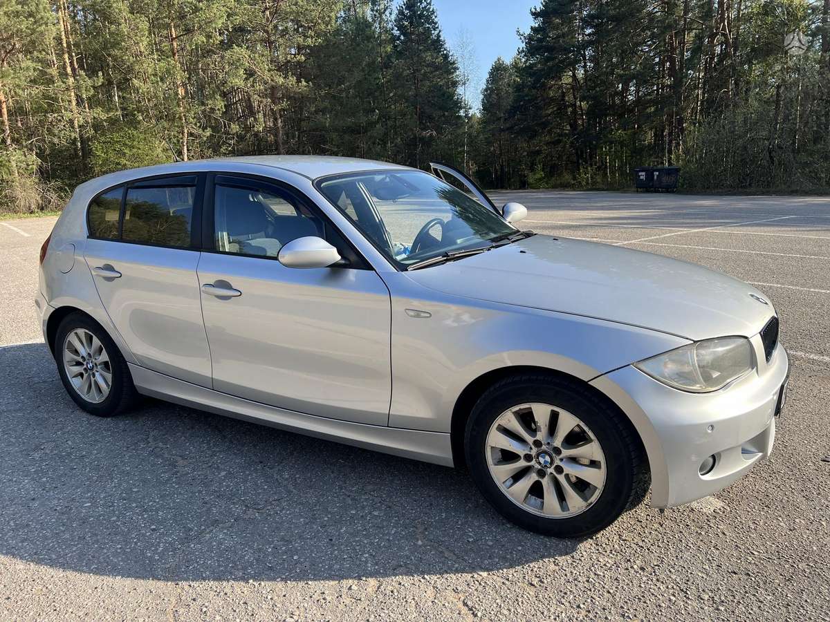 BMW 118, 2.0 l., Хэтчбек