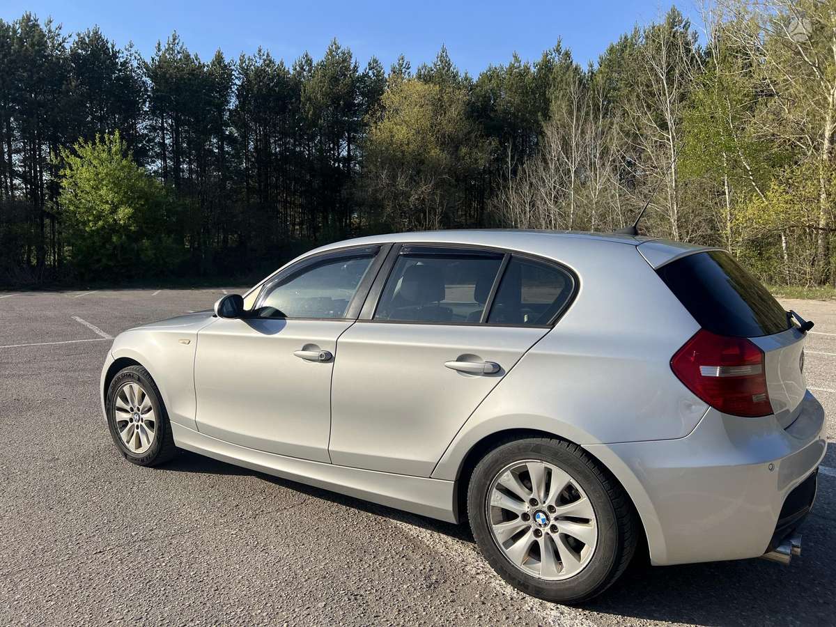 BMW 118, 2.0 l., hatchback