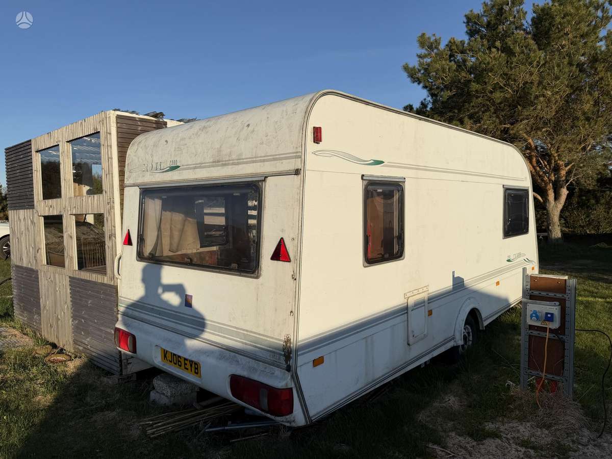 Elddis Crown 2000 505, кемперы