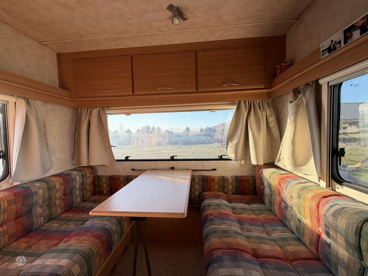 Elddis Crown 2000 505, kemperis