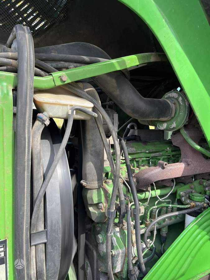 John Deere 6820, тракторы