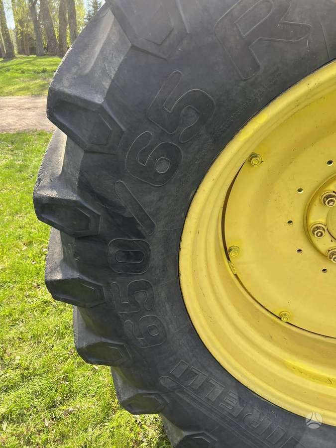 John Deere 6820, тракторы