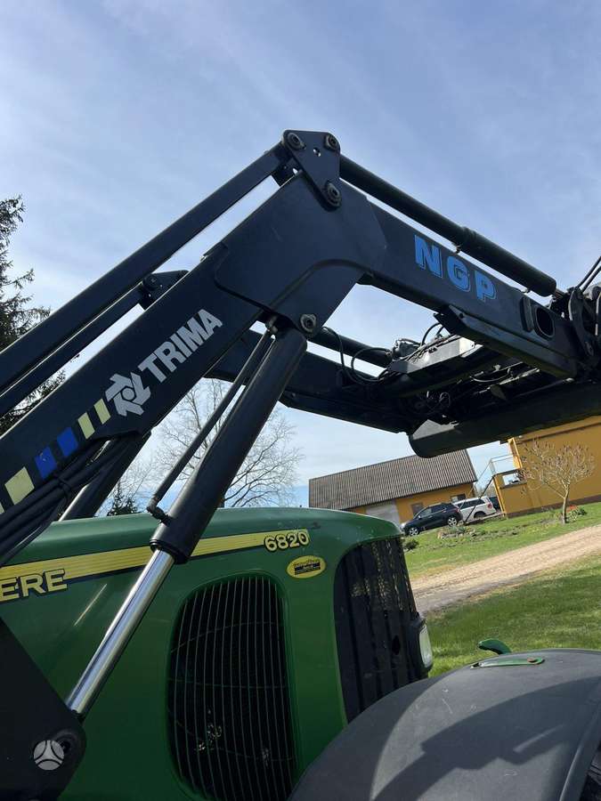 John Deere 6820, тракторы