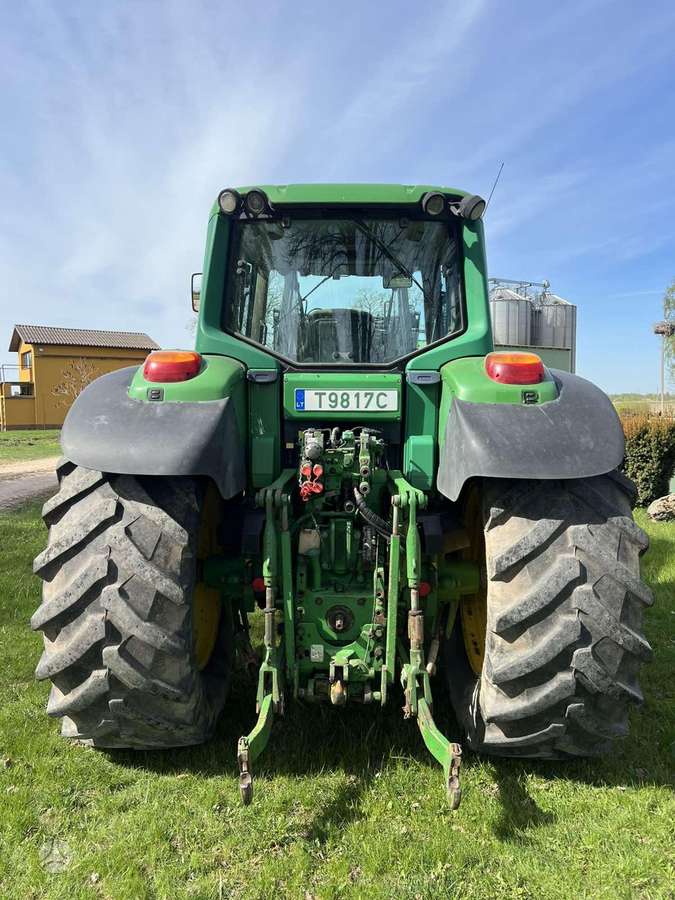John Deere 6820, тракторы