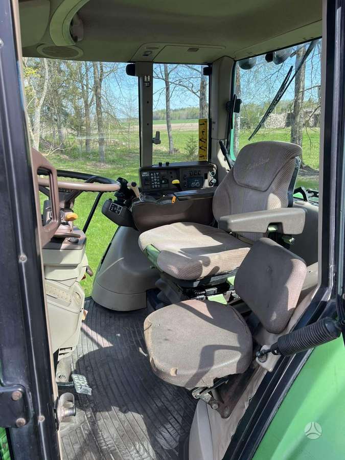 John Deere 6820, тракторы