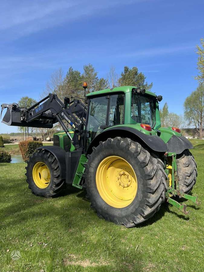 John Deere 6820, тракторы