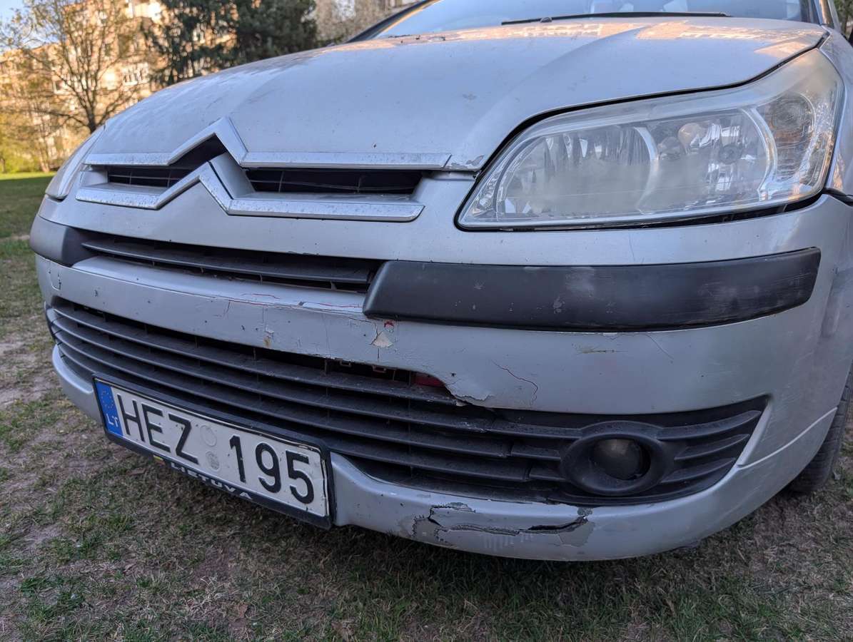 Citroen C4, 1.6 l., hatchback