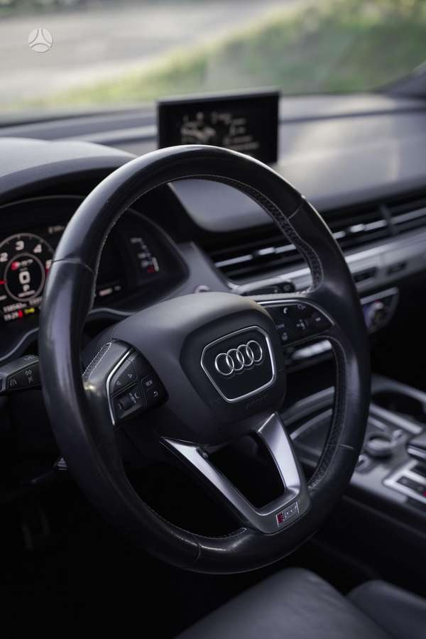 Audi SQ7, 4.0 l., Внедорожник / Кроссовер