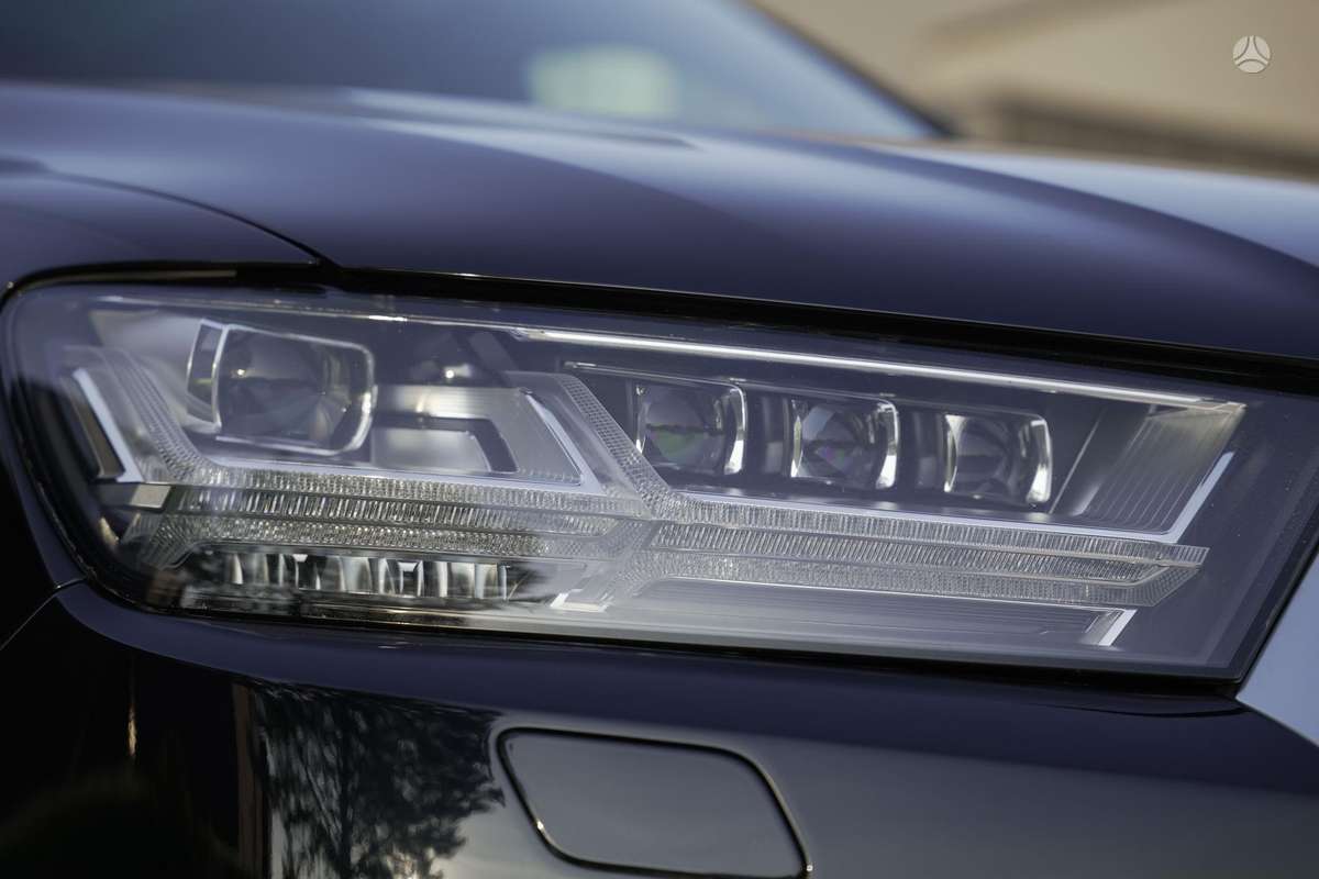 Audi SQ7, 4.0 l., Внедорожник / Кроссовер