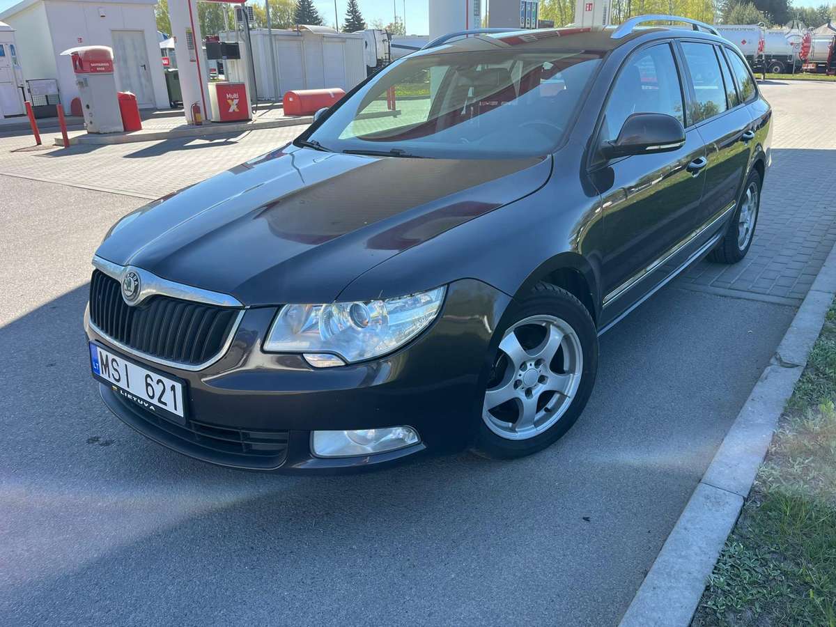 Skoda Superb, 1.6 l., Универсал