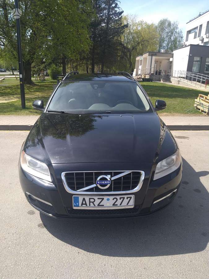 Volvo V70, 2.4 l., universalas