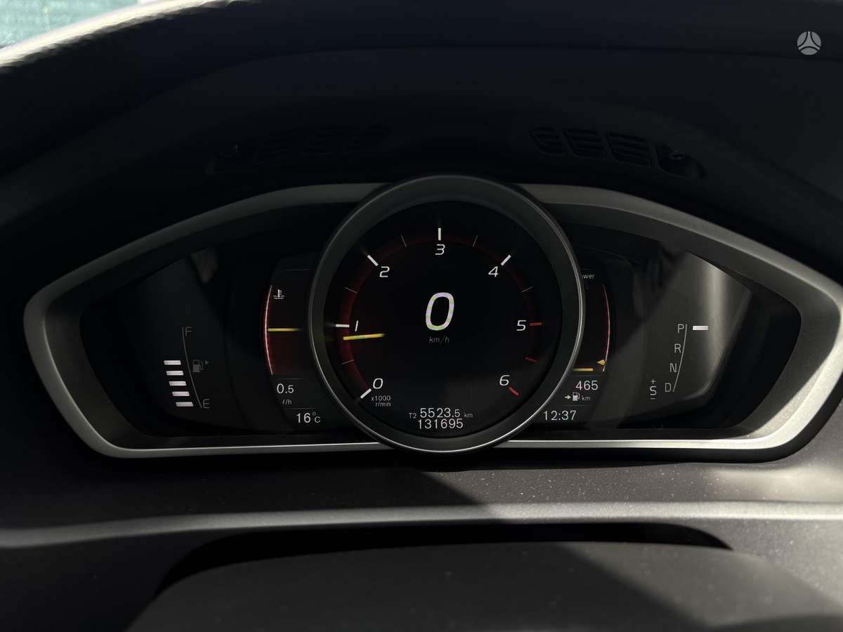 Volvo V40, 2.0 l., hatchback
