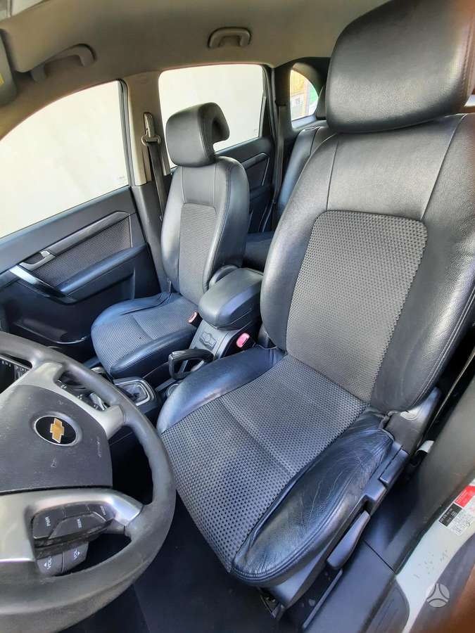 Chevrolet Captiva, 2.4 l., visurgājējs / krosovers