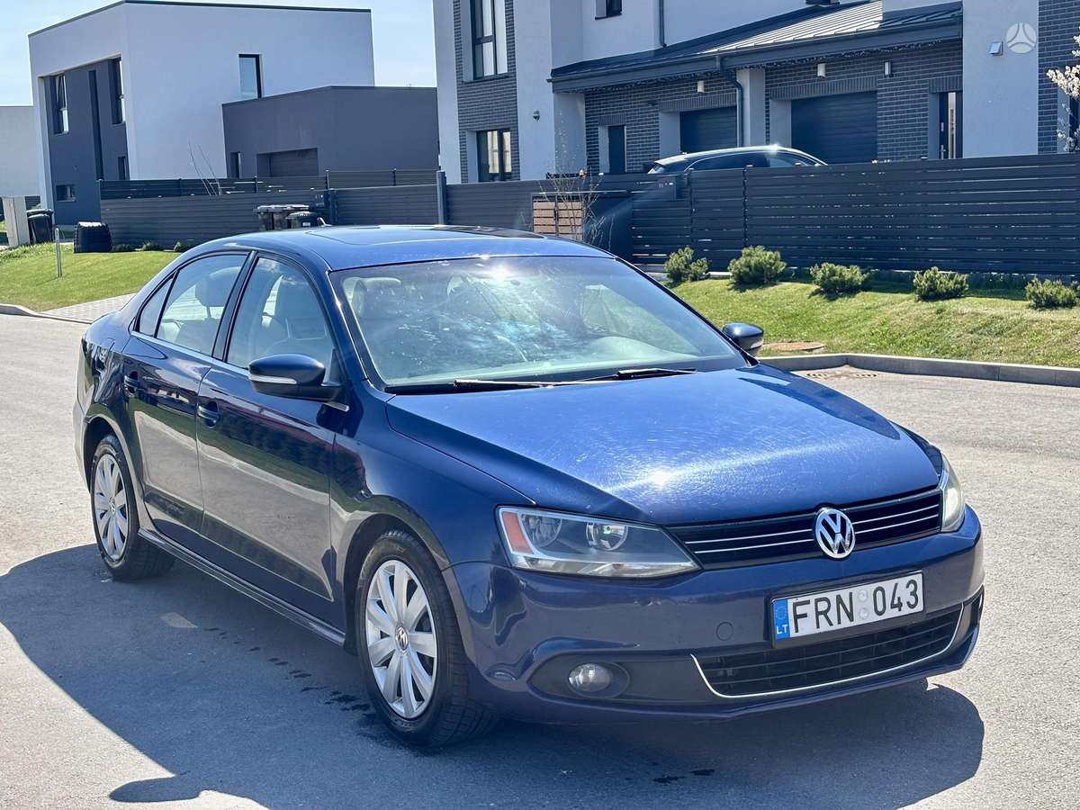 Volkswagen Jetta - 7