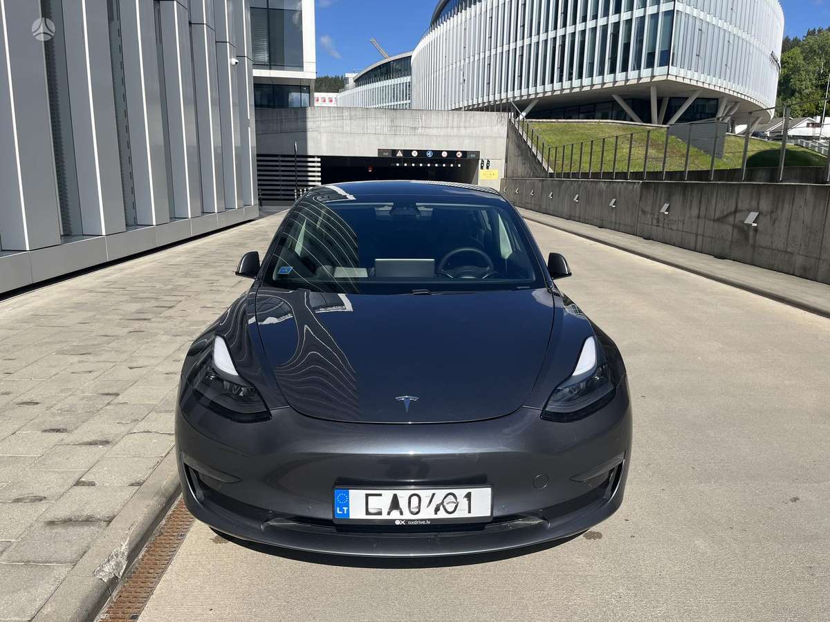 Tesla Model 3, 84 kWh, sedanas