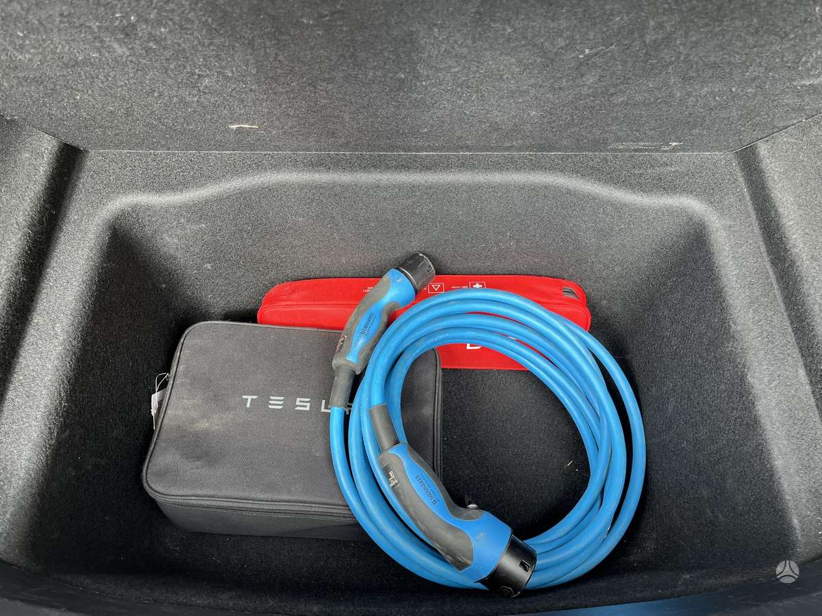 Tesla Model 3, 84 kWh, sedanas