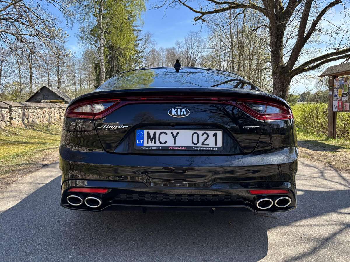 Kia Stinger, 3.3 l., Седан