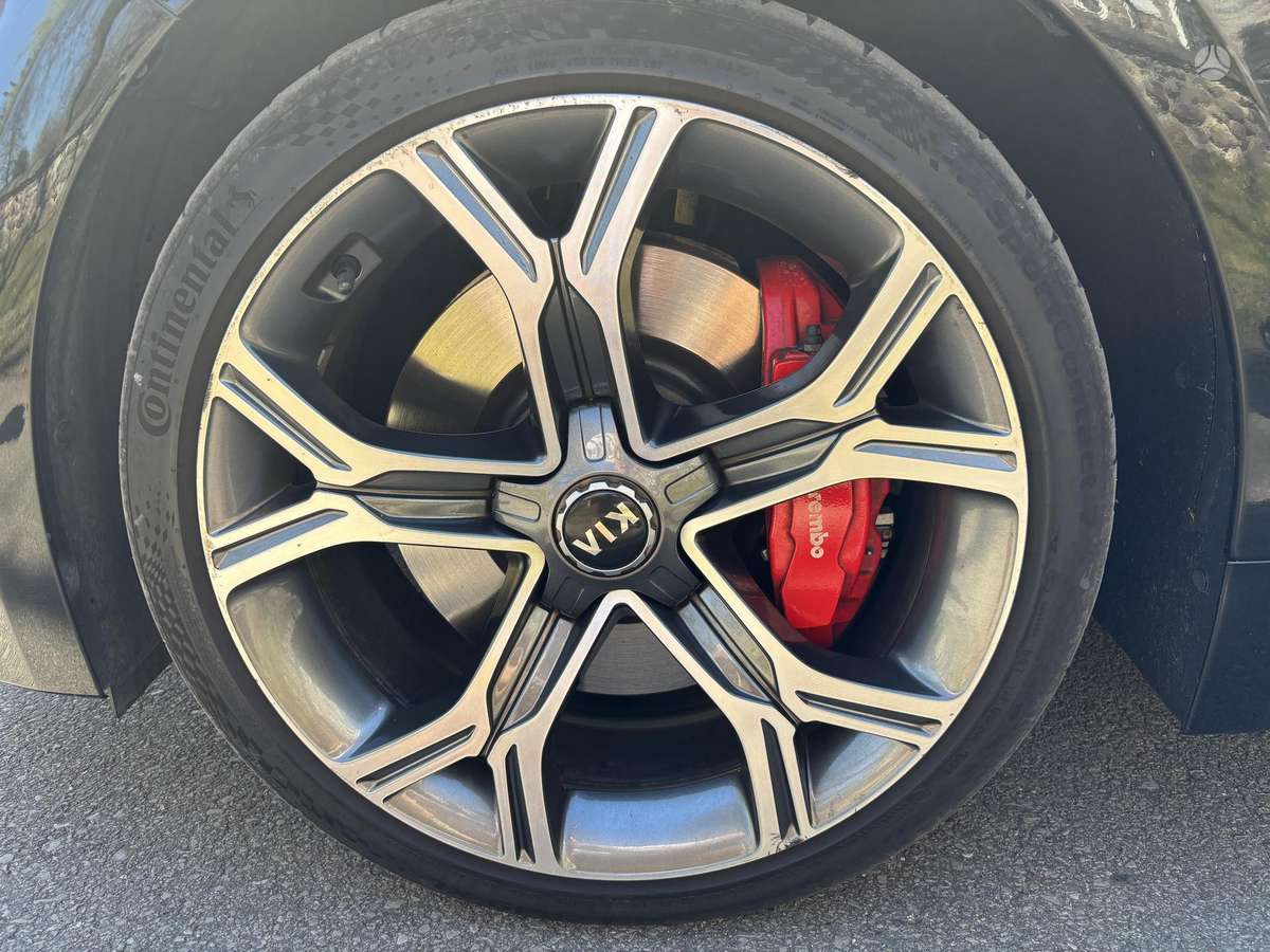 Kia Stinger, 3.3 l., Седан