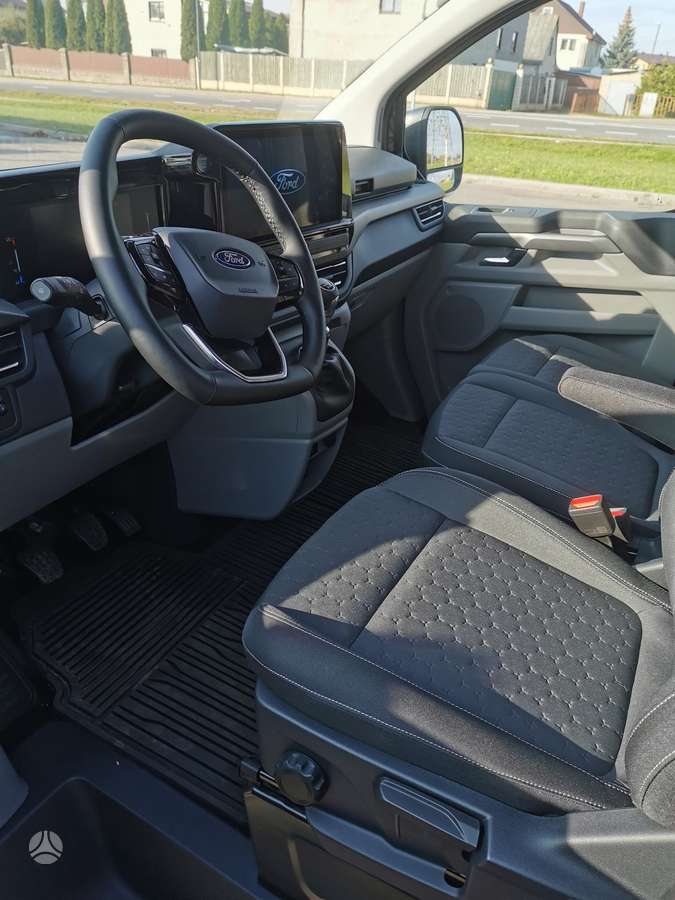 Ford Transit custom, keleivinis mikroautobusas
